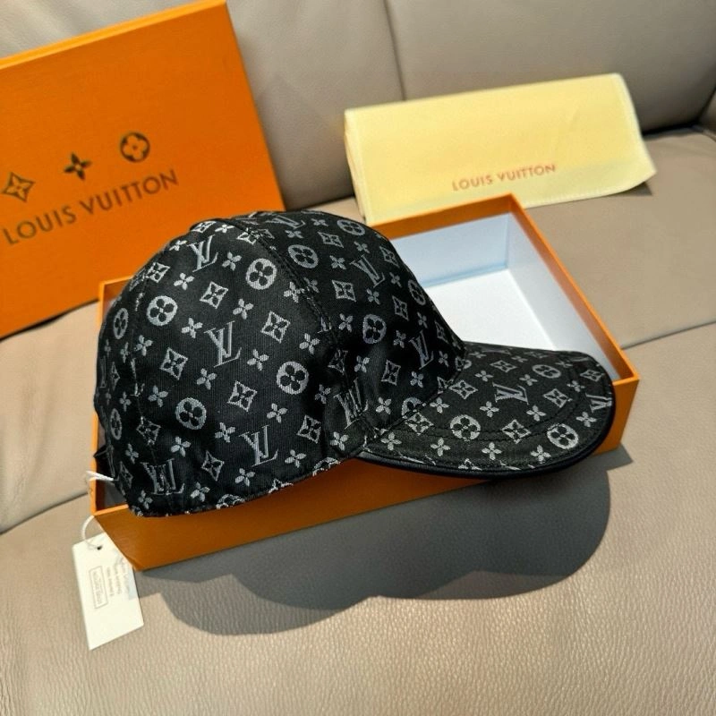 Bold Louis Vuitton Caps 261183