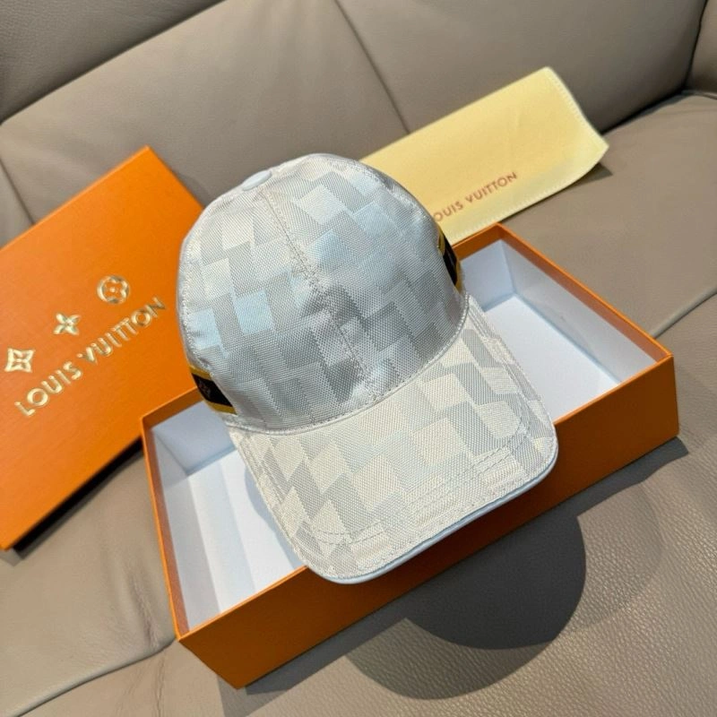 Louis Vuitton Caps Supportive 261170