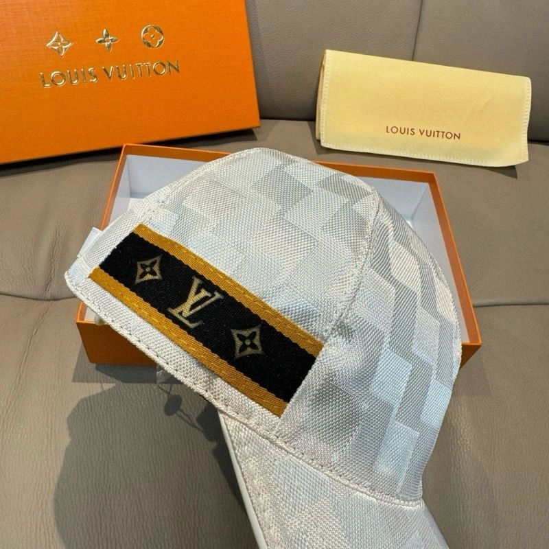 Louis Vuitton Caps Supportive 261170