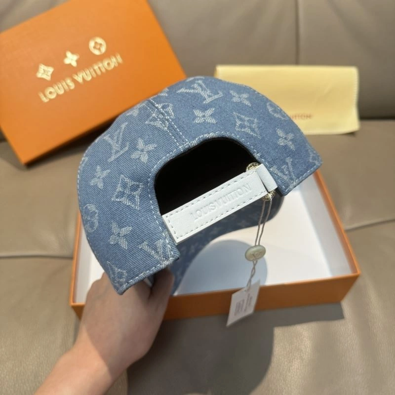 Louis Vuitton Caps Tailored 261173