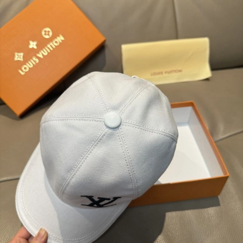 Tailored Louis Vuitton Caps 261169