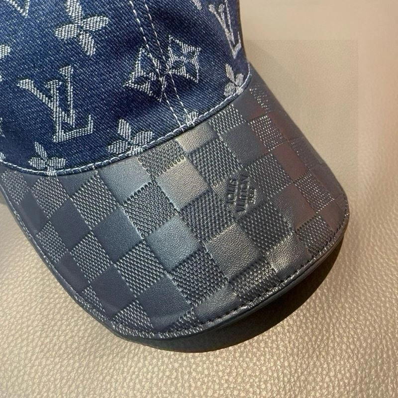 EyeCatching Louis Vuitton Caps 261159