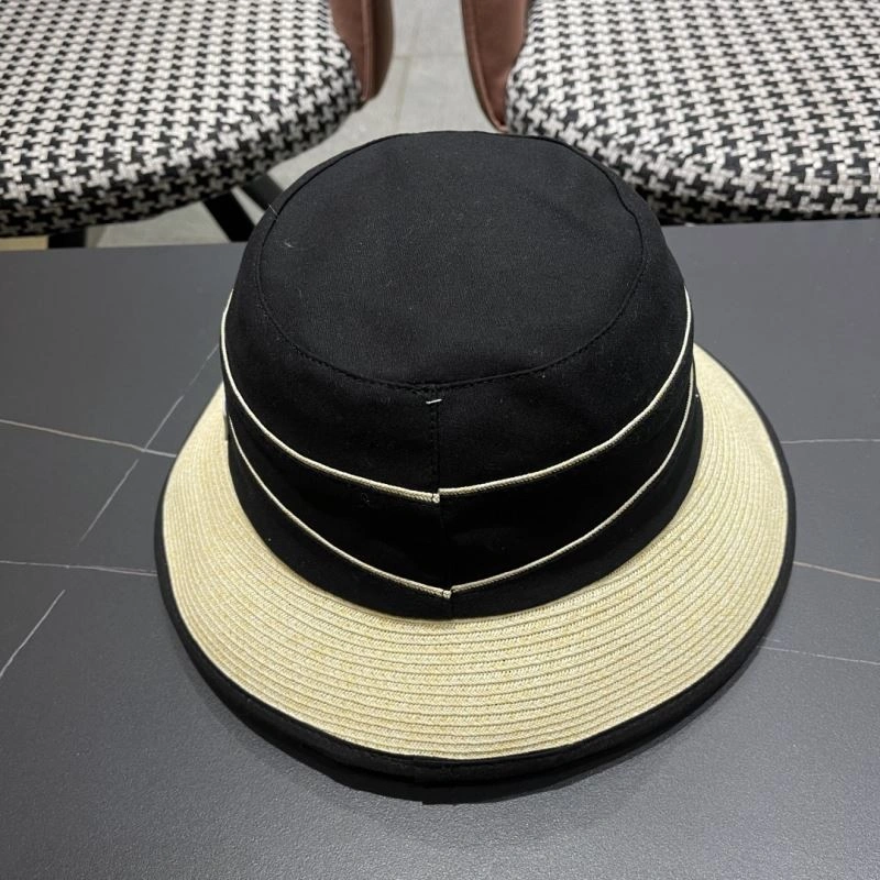 Louis Vuitton Caps Refined 258269