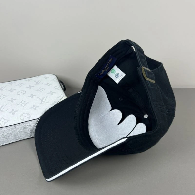 TechFriendly Louis Vuitton Caps 258260