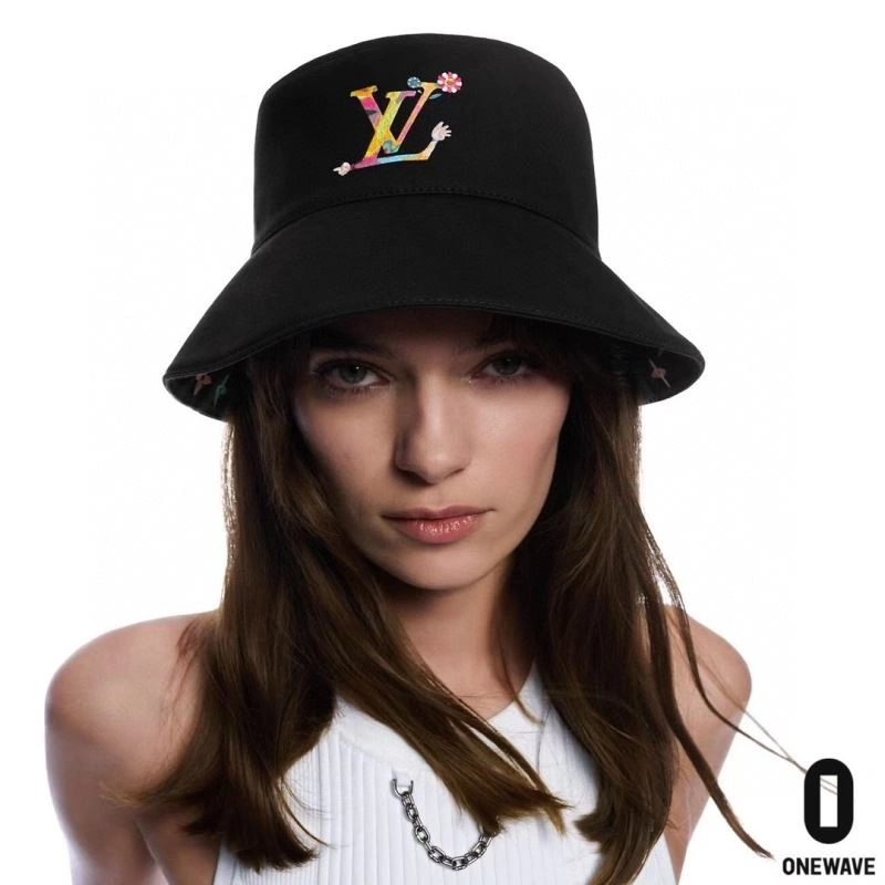 Bold Louis Vuitton Caps 258248
