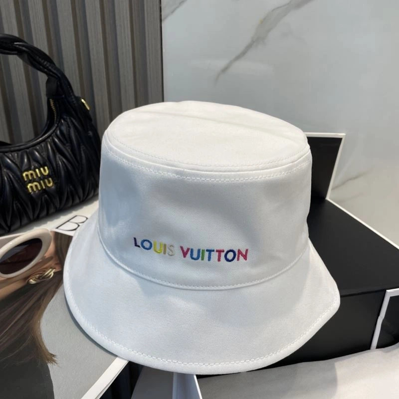 Louis Vuitton Caps Youthful 258266