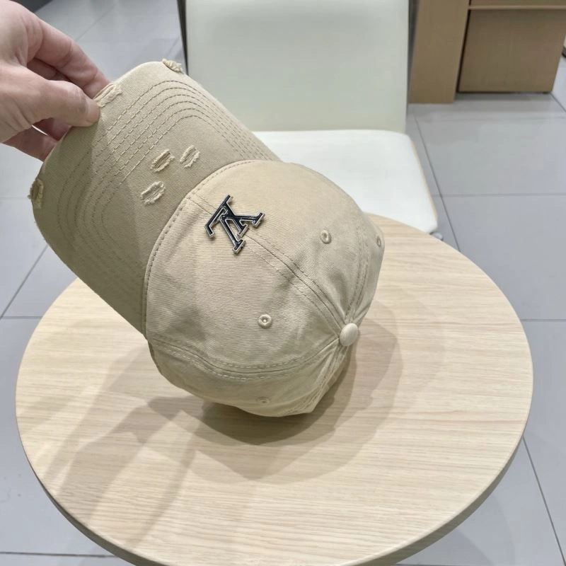 Louis Vuitton Caps SmoothTexture 258252