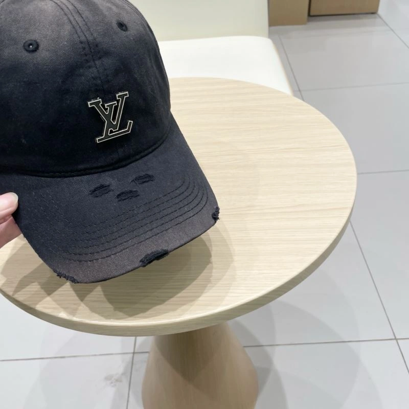 Elegant Louis Vuitton Caps 258257