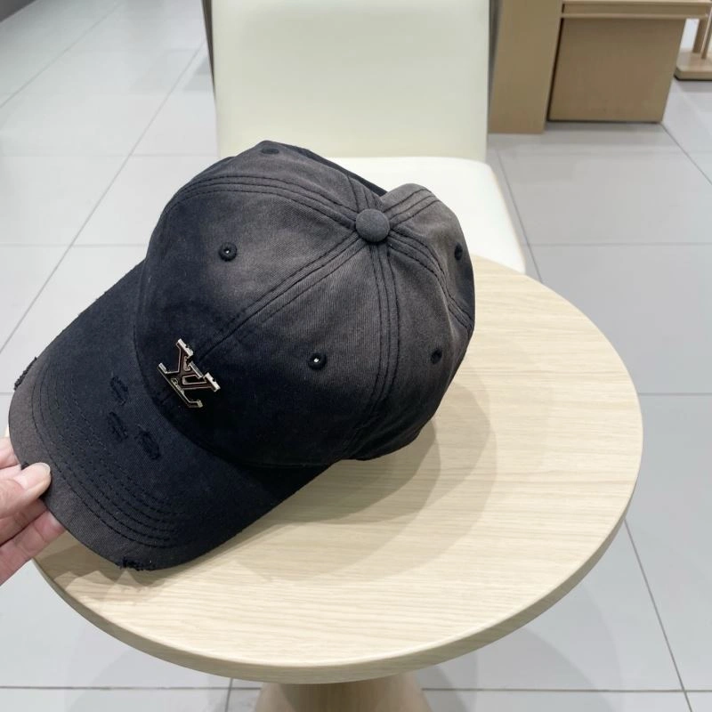 Elegant Louis Vuitton Caps 258257