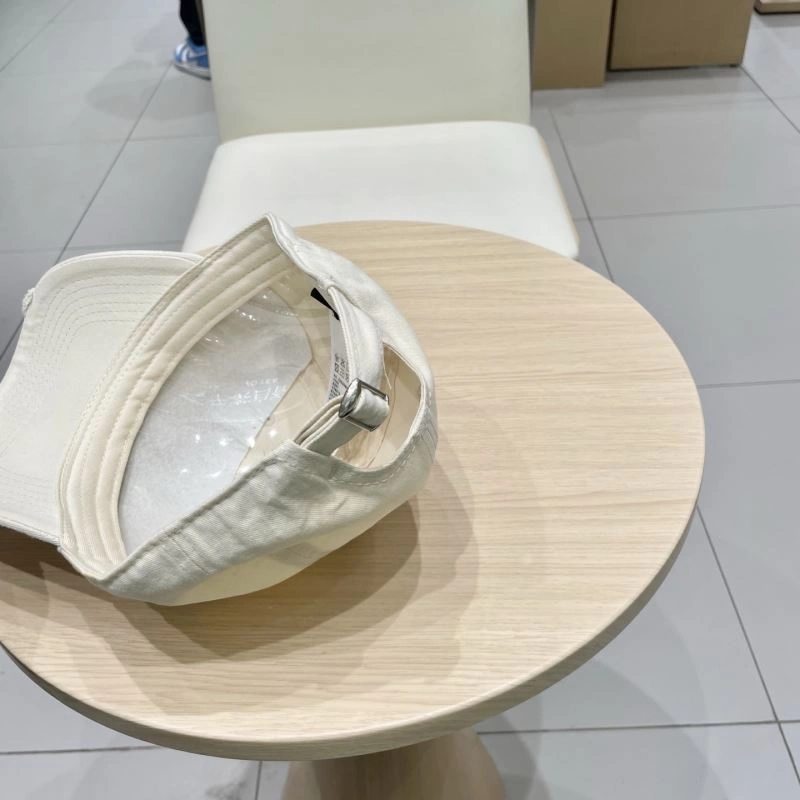 Chic Louis Vuitton Caps 258249