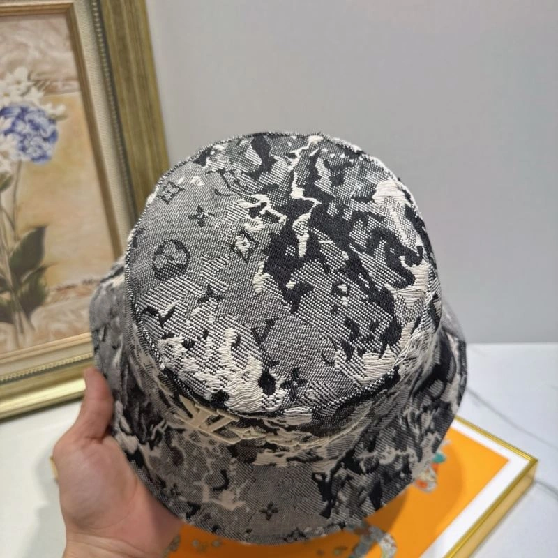 Breathable Louis Vuitton Caps 258239