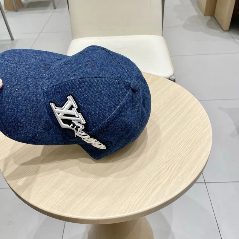 Louis Vuitton Caps Supportive 258241