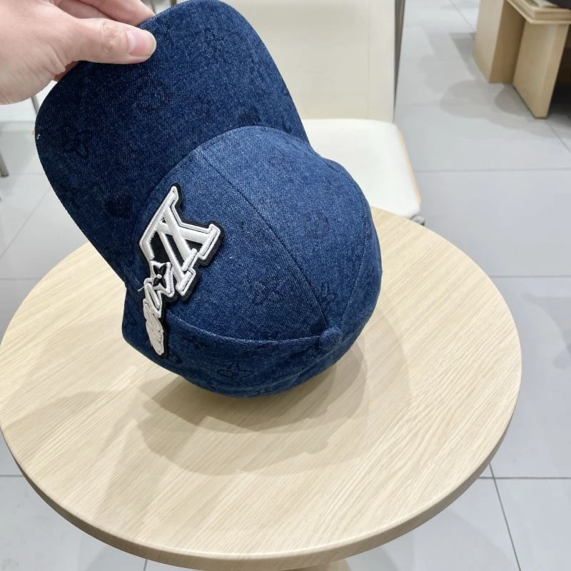 Louis Vuitton Caps Supportive 258241
