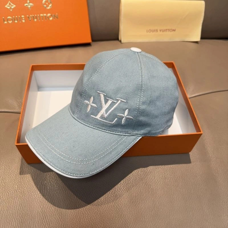 Snug Louis Vuitton Caps 258231
