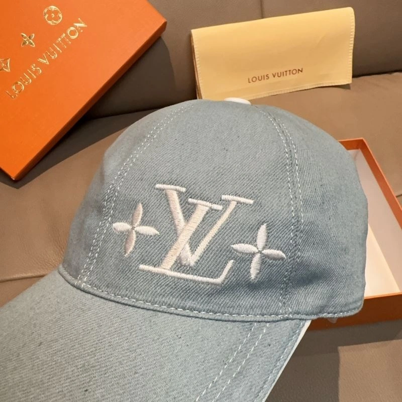 Snug Louis Vuitton Caps 258231