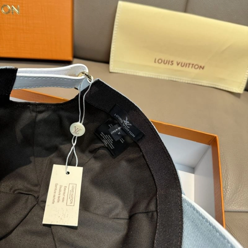 Snug Louis Vuitton Caps 258231