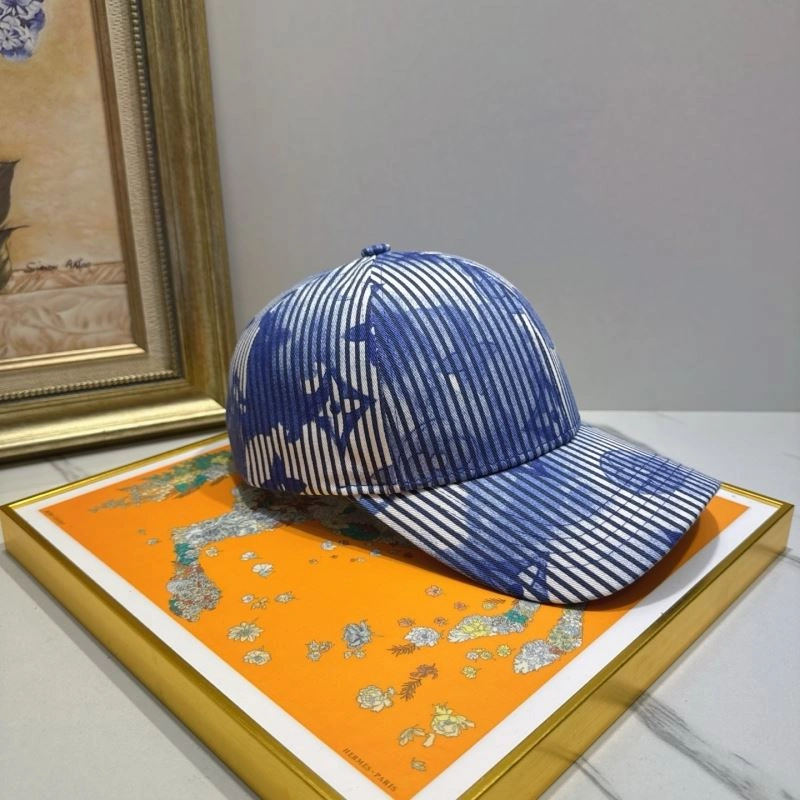 EyeCatching Louis Vuitton Caps 258204