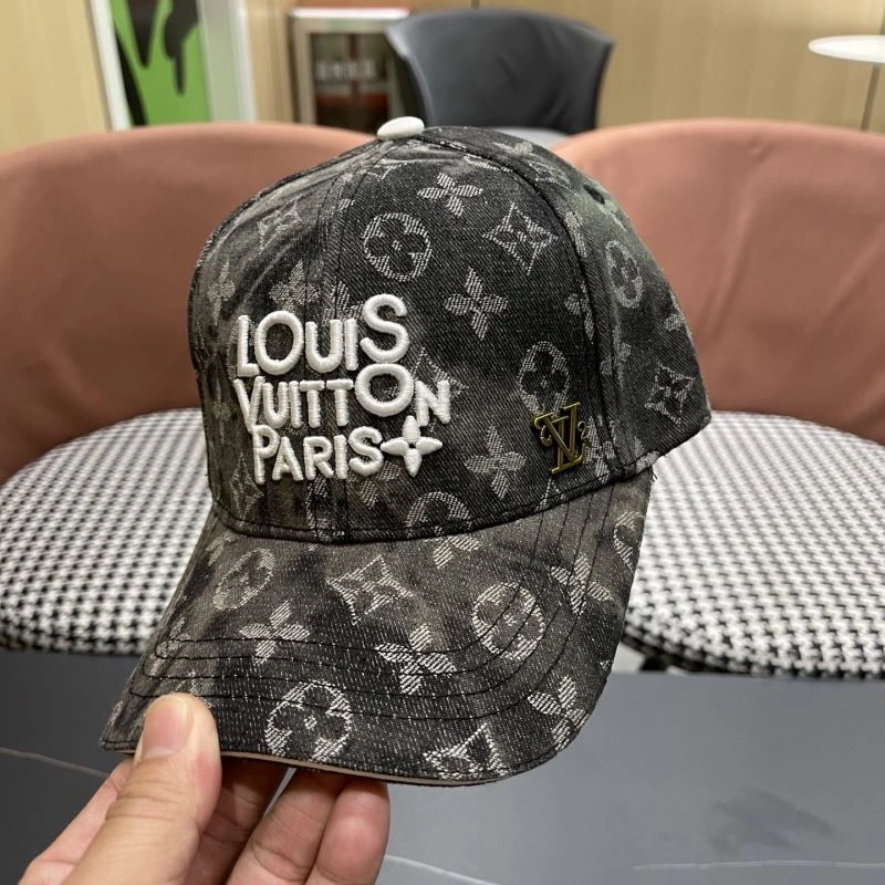 Louis Vuitton Caps Practical 258226