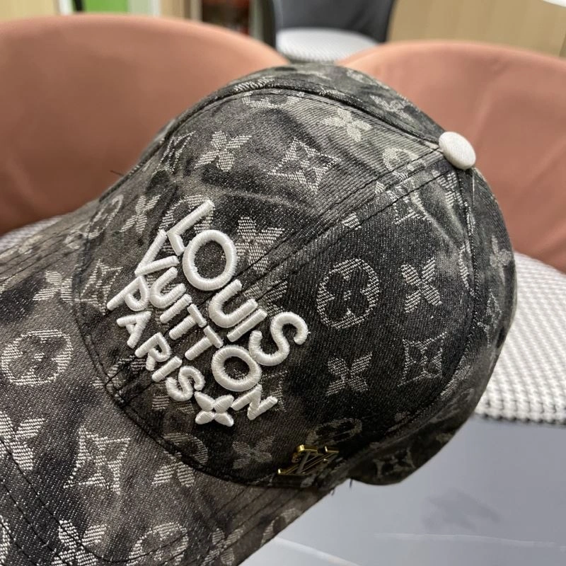 Louis Vuitton Caps Practical 258226