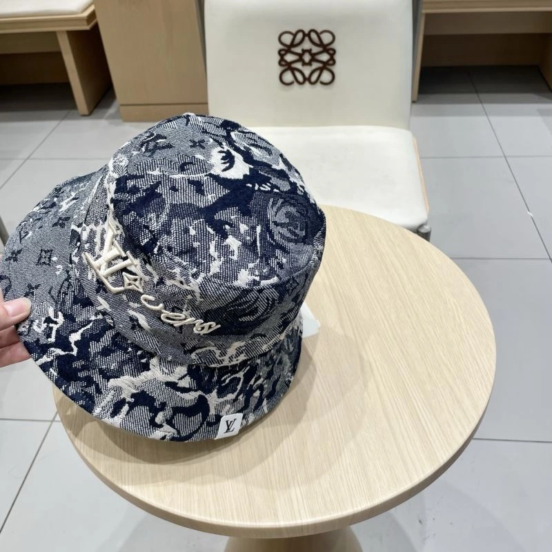 Louis Vuitton Caps MultiPurpose 258200