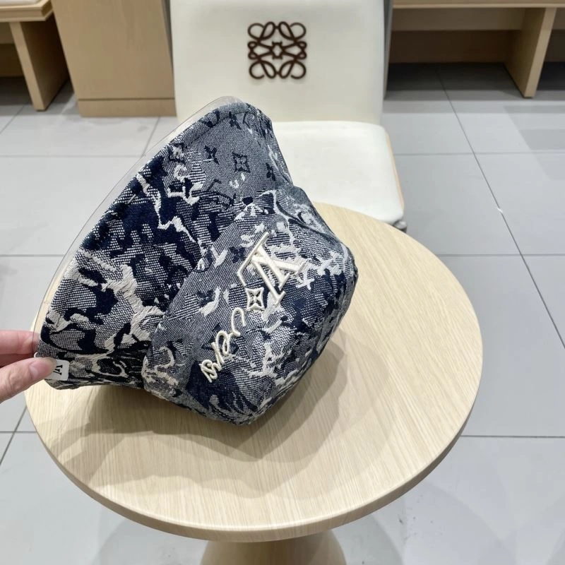Louis Vuitton Caps MultiPurpose 258200