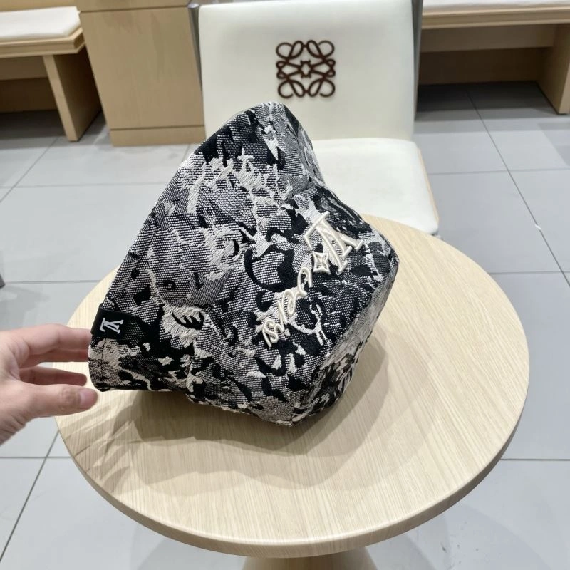 Louis Vuitton Caps Trendy 258219