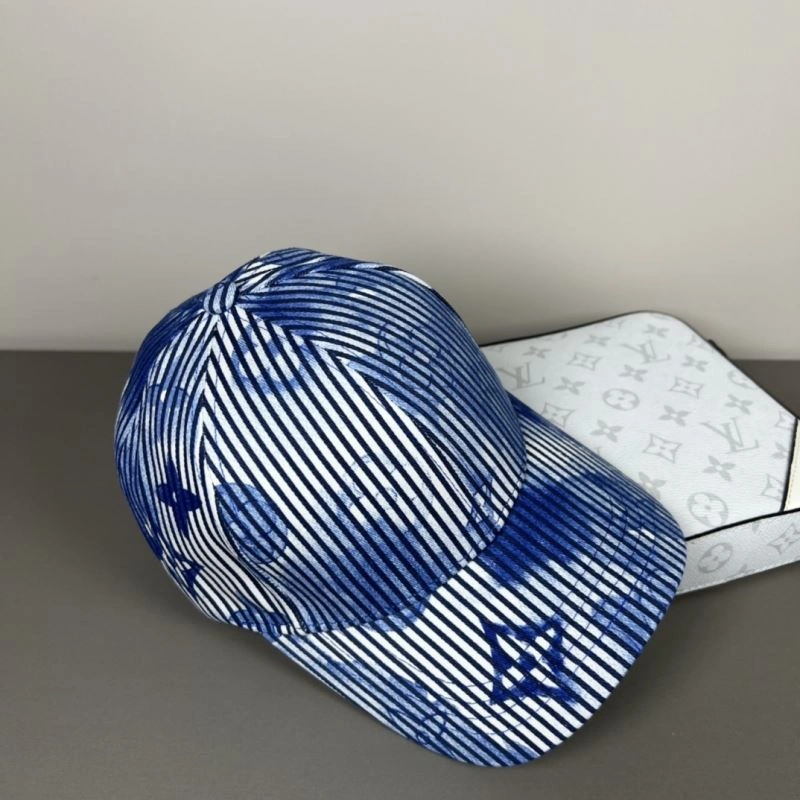 Louis Vuitton Caps Bright 258222