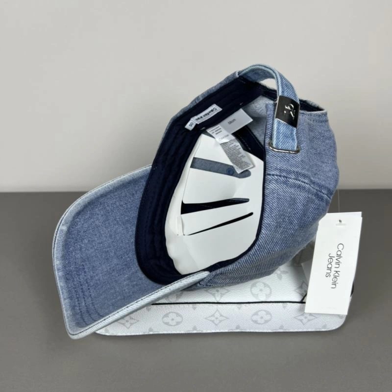 Neat Louis Vuitton Caps 258207
