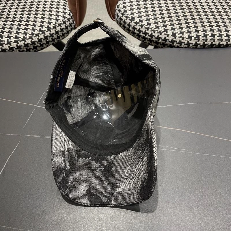 Packable Louis Vuitton Caps 258228