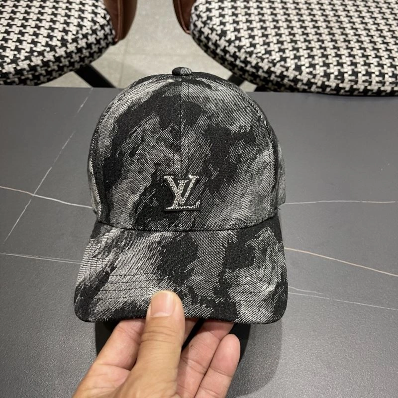 Packable Louis Vuitton Caps 258228