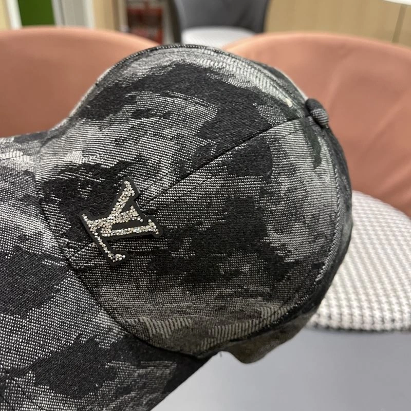 Packable Louis Vuitton Caps 258228