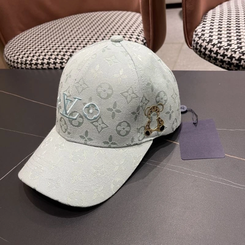 Louis Vuitton Caps Refined 258225
