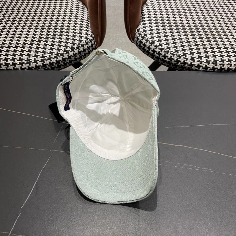 Louis Vuitton Caps Refined 258225