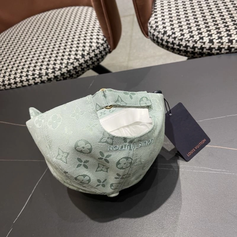 Louis Vuitton Caps Refined 258225