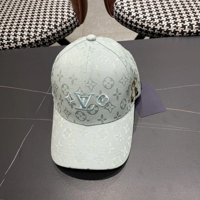 Louis Vuitton Caps Refined 258225