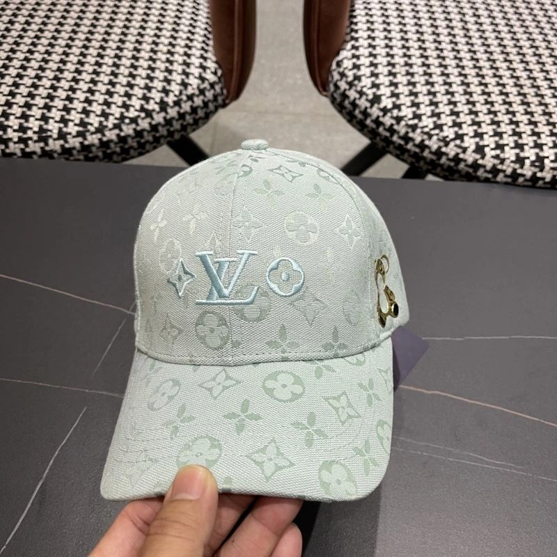 Louis Vuitton Caps Refined 258225