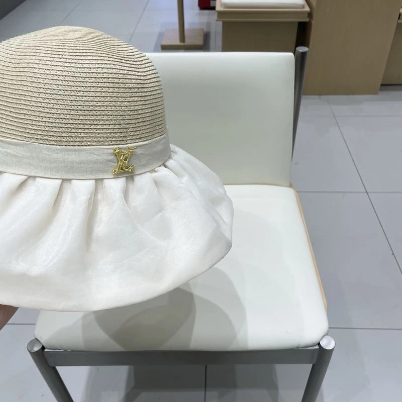 Tailored Louis Vuitton Caps 258198