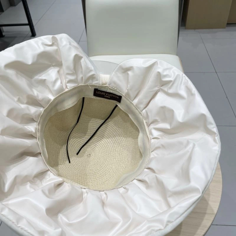 Tailored Louis Vuitton Caps 258198