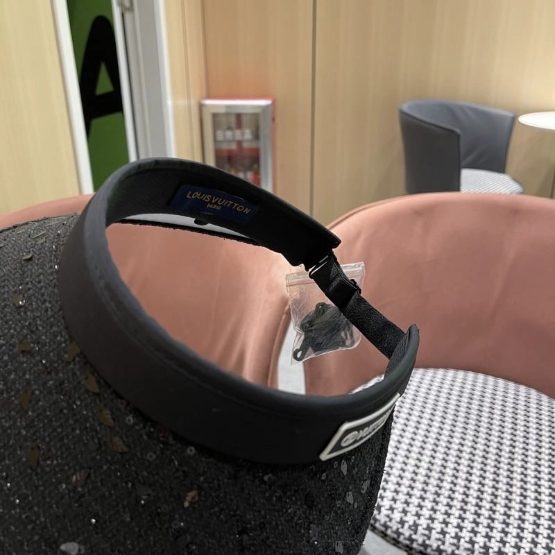 Effortless Louis Vuitton Caps 258193