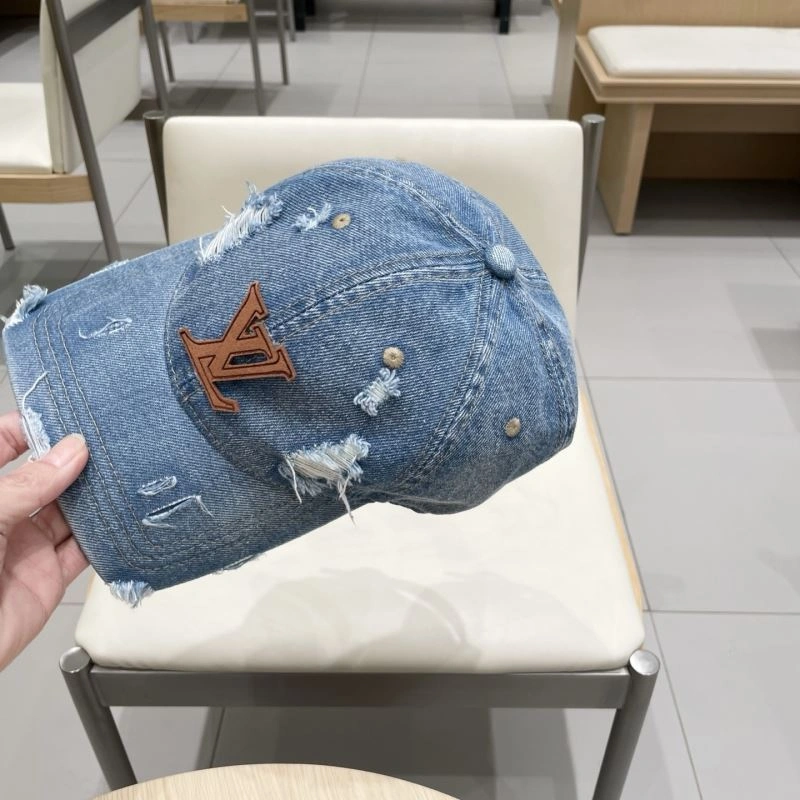 Louis Vuitton Caps Supportive 258168