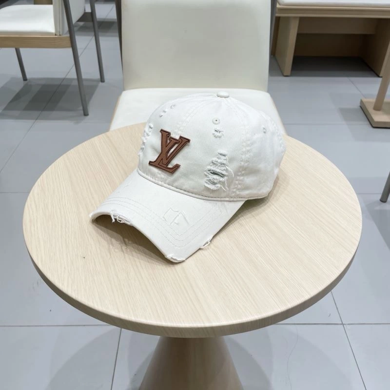 Bold Louis Vuitton Caps 258178