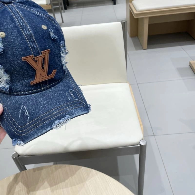 TravelReady Louis Vuitton Caps 258161