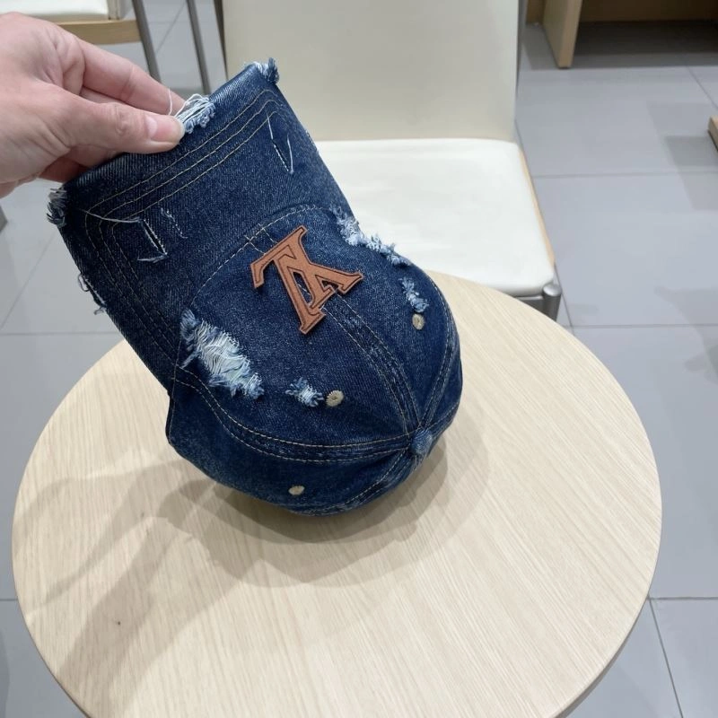 TravelReady Louis Vuitton Caps 258161
