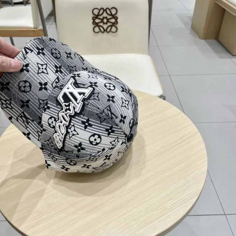 Louis Vuitton Caps Vibrant 258175