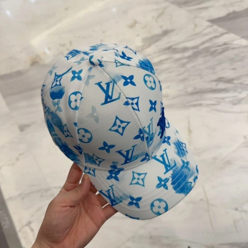 Sporty Louis Vuitton Caps 258173