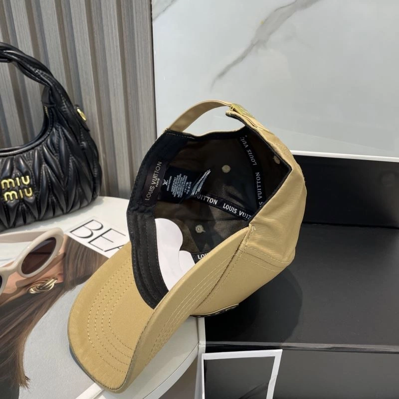 Minimalist Louis Vuitton Caps 258156