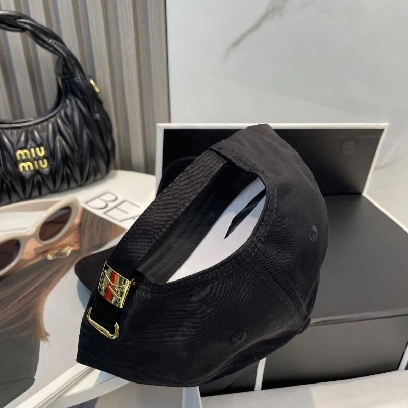 Breathable Louis Vuitton Caps 258182