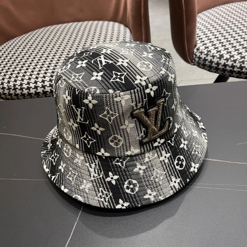 Louis Vuitton Caps Versatile 258153