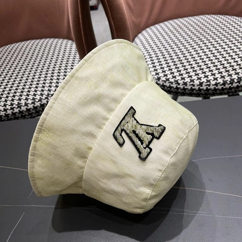 Louis Vuitton Caps Practical 258147