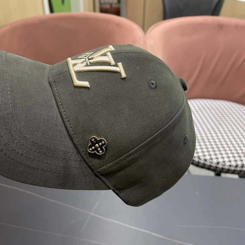 Fashionable Louis Vuitton Caps 258128